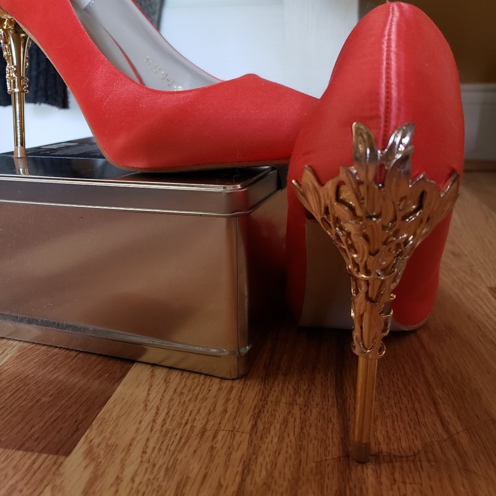 Orange Heels - Picture 2 of 3